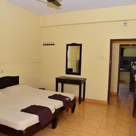 Mm Tourist Home Mangalapadi Ngoại thất bức ảnh